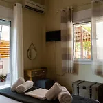Aura 1 Apartment
