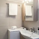 Aura 1 * Kalamata